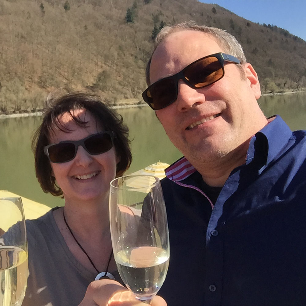 Alex und Tanja Sekt